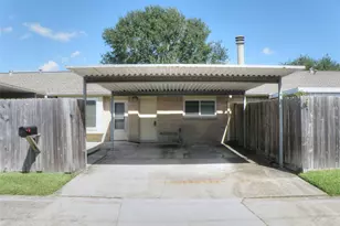 4046 Laura Leigh Dr, Friendswood, TX 77546 - Photo 16