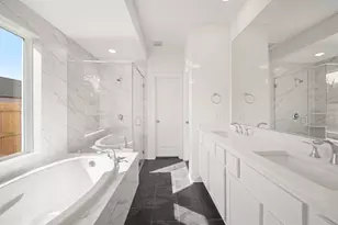 247 Navasota Narrows Ct, Conroe, TX 77304 - Photo 12