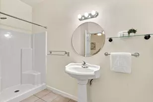 1215 E Walker St, League City, TX 77573 - Photo 20