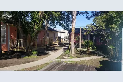 4418 Avenue P 1/2 Unit 3, Galveston, TX 77550 - Photo 2
