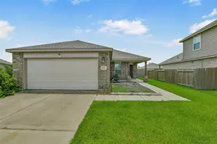 8611 Conquest Cir, Texas City, TX 77591 - Photo 2