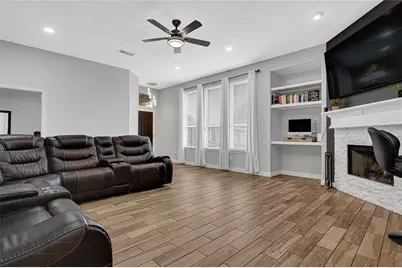 174 Horn Court, Baytown, TX 77523 - Photo 6