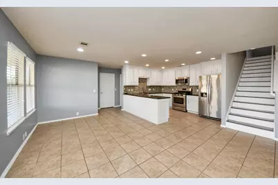 2038 Eddlewood Court, Houston, TX 77049 - Photo 6