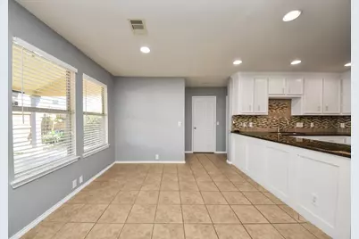 2038 Eddlewood Court, Houston, TX 77049 - Photo 10