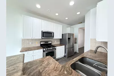 1806 Rockwall Court, Sugar Land, TX 77479 - Photo 8
