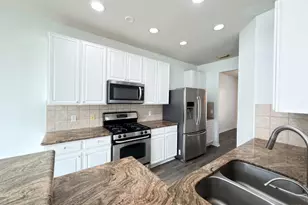 1806 Rockwall Ct, Sugar Land, TX 77479 - Photo 8