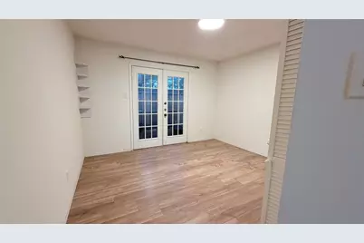 1914 Hunters Trace Street, Houston, TX 77042 - Photo 2
