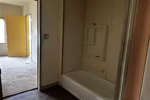 213 W Lobit St, Baytown, TX 77520 - Photo 12