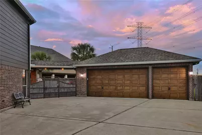 2205 Lisa Lane, Deer Park, TX 77536 - Photo 36