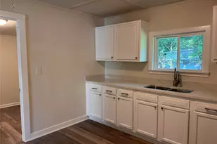 616 E Boothe St, Cleveland, TX 77327 - Photo 4