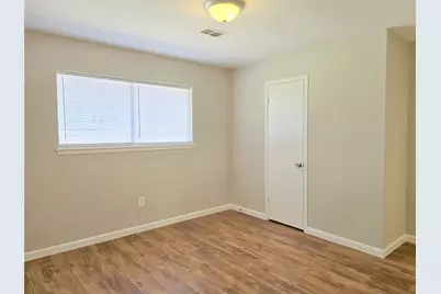 5404 Hazel Street, Baytown, TX 77521 - Photo 10