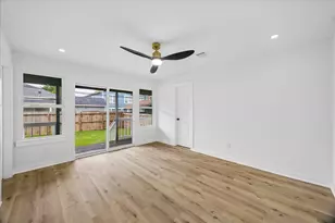 1107 Cordell St, Houston, TX 77009 - Photo 8