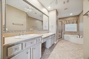 5706 Blossom St, Houston, TX 77007 - Photo 18