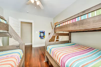 3807 Avenue R, Galveston, TX 77550 - Photo 22