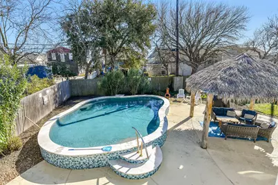 3807 Avenue R, Galveston, TX 77550 - Photo 34