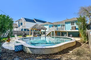 3807 Avenue R, Galveston, TX 77550 - Photo 36