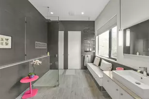 15 Hudson Cir, Houston, TX 77024 - Photo 30