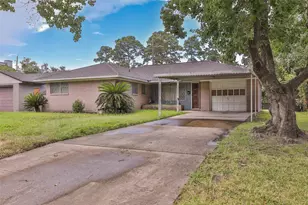 851 Sara Rose St, Houston, TX 77018 - Photo 2