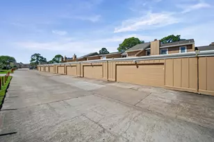 6171 Dryad Dr, Houston, TX 77035 - Photo 30