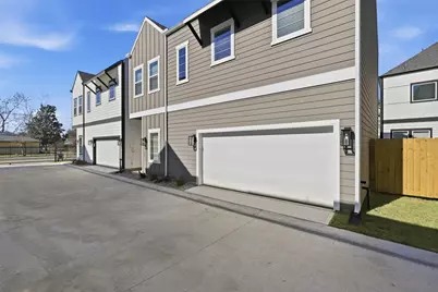 9912 Clark Road #B, Houston, TX 77076 - Photo 4