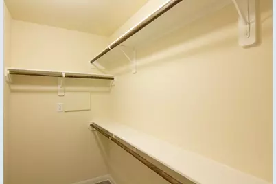 8627 Doris Oaks Circle, Houston, TX 77028 - Photo 12