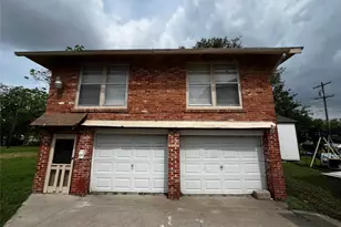 741 13th St, Port Arthur, TX 77640 - Photo 1