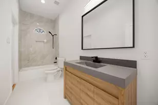 1716 Erin St, Houston, TX 77009 - Photo 12