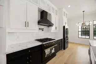 1716 Erin St, Houston, TX 77009 - Photo 16