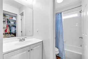 346 Wedgerock Dr, Houston, TX 77598 - Photo 16