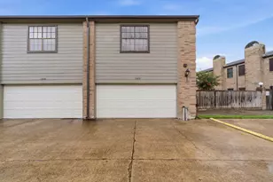 9850 Pagewood Ln, Houston, TX 77042 - Photo 30