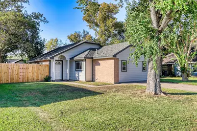10943 Spanish Grant Drive, Sugar Land, TX 77498 - Photo 1