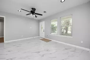4914 Angleton St, Houston, TX 77033 - Photo 20