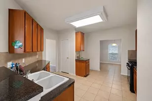 14822 Juniper Dale Ct, Houston, TX 77049 - Photo 10