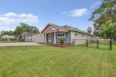 103 W Barrow Street, Dayton, TX 77535 - Photo 1