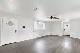 103 W Barrow St, Dayton, TX 77535 - Photo 28