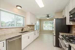 703 Laurel Grove Ln, Pearland, TX 77584 - Photo 6