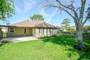 703 Laurel Grove Ln, Pearland, TX 77584 - Photo 18