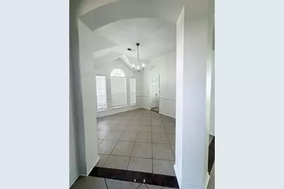 13319 Georgetown Drive, Sugar Land, TX 77478 - Photo 4