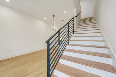 9007 Noel Street #A, Houston, TX 77033 - Photo 32