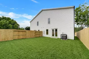 9007 Noel St, Houston, TX 77033 - Photo 36