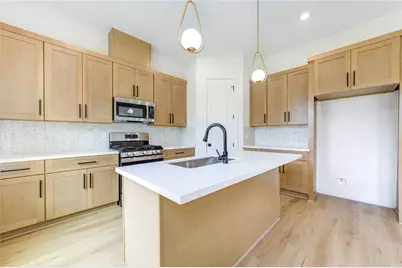 9007 Noel Street #A, Houston, TX 77033 - Photo 6