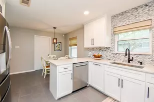 5727 Arboles Dr, Houston, TX 77035 - Photo 16