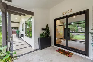 12506 Winding Brook Ln, Houston, TX 77024 - Photo 2