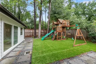 12506 Winding Brook Ln, Houston, TX 77024 - Photo 32