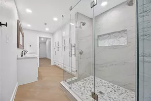 12506 Winding Brook Ln, Houston, TX 77024 - Photo 20