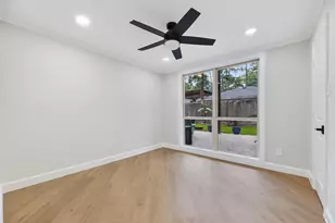 12506 Winding Brook Ln, Houston, TX 77024 - Photo 24