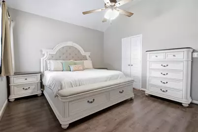 411 Walnut Branch Drive, Baytown, TX 77523 - Photo 12