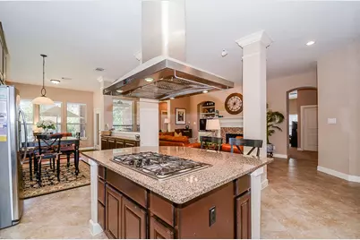 703 Hollington Way, Sugar Land, TX 77479 - Photo 4