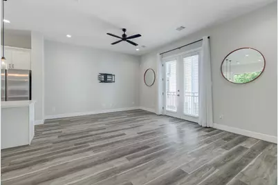 1329 Buescher Drive, Houston, TX 77043 - Photo 12