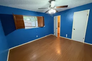 425 Countryside Dr, West Columbia, TX 77486 - Photo 14